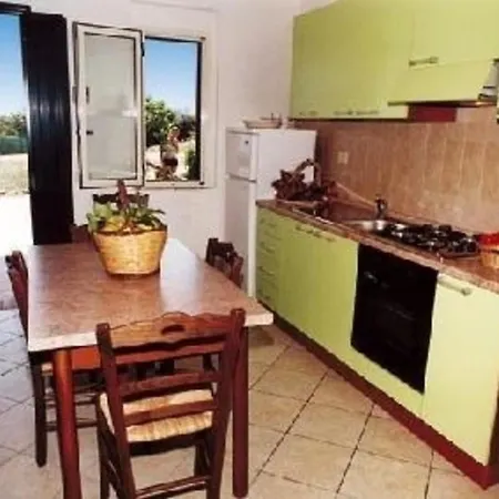 Ferienhaus Fuer 6 Personen Ca 55 Qm In Di Ricadi, Kalabrien Provinz Vibo Valentia - B55768 *